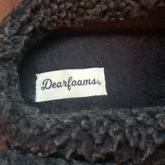 Slippers - Picture 2 of 3